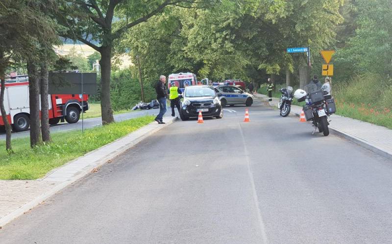 wypadek policjanta na motocyklu radków