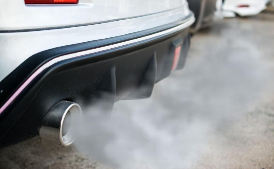 spaliny samochodowe smog
