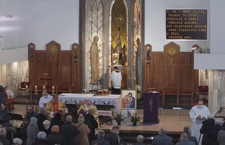 Sytuacja podczas niedzielnej mszy w parafii św. Rodziny na Czubach w Lublinie