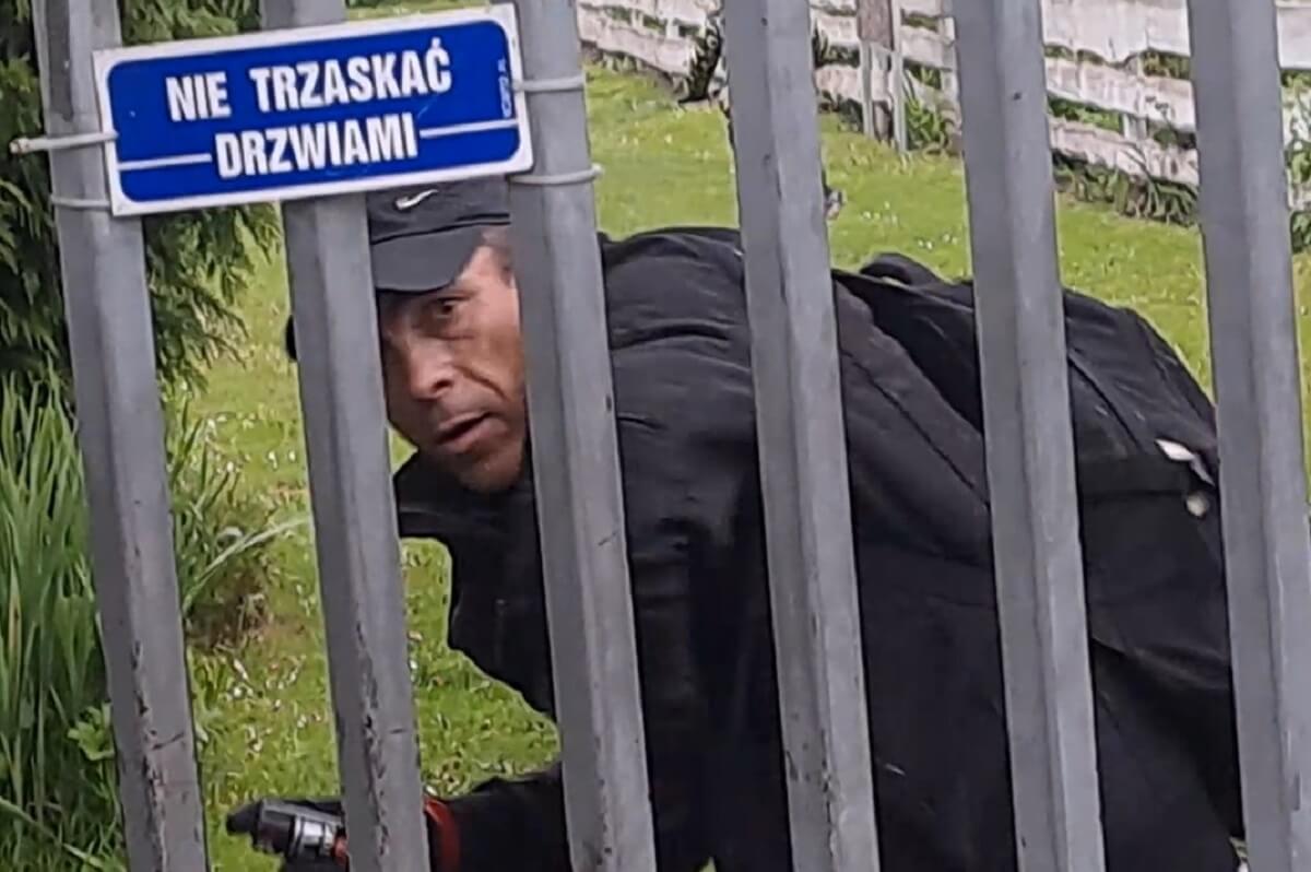 Wizerunek złodzieja, który grasował po ogródkach działkowych w Lublinie
