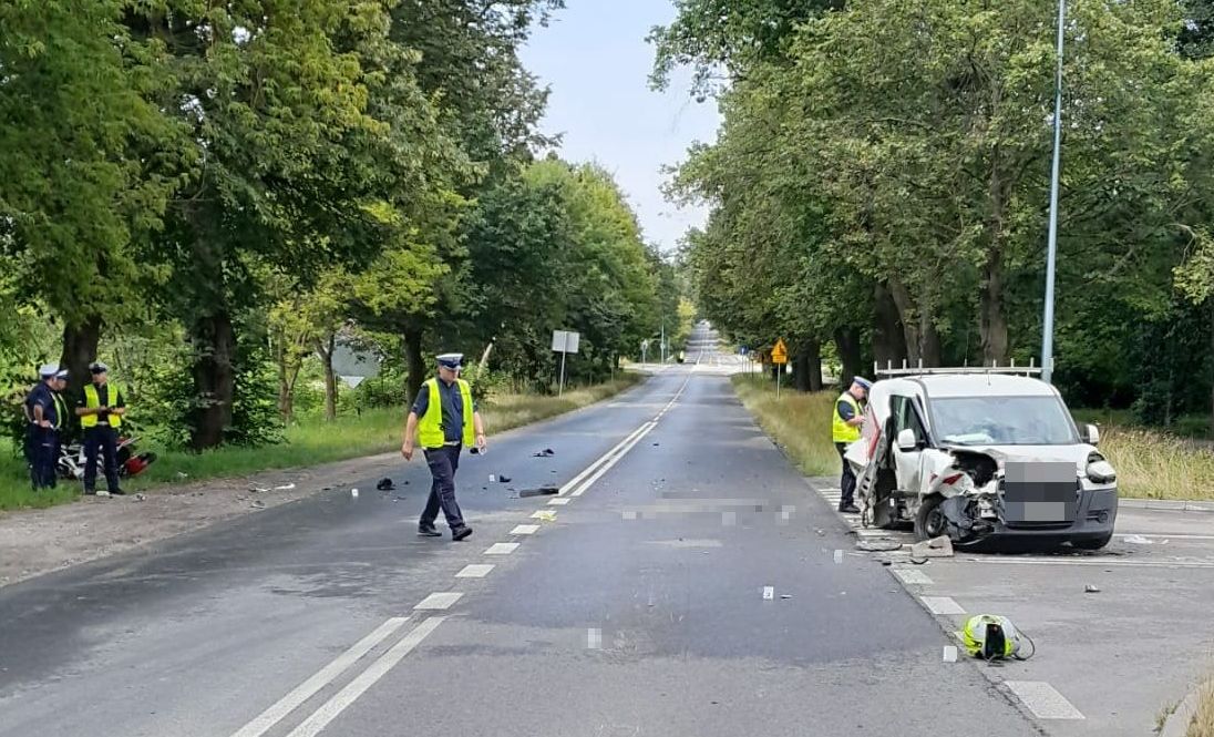 Zderzenie motocykla z fiatem na ul. Zemborzyckiej