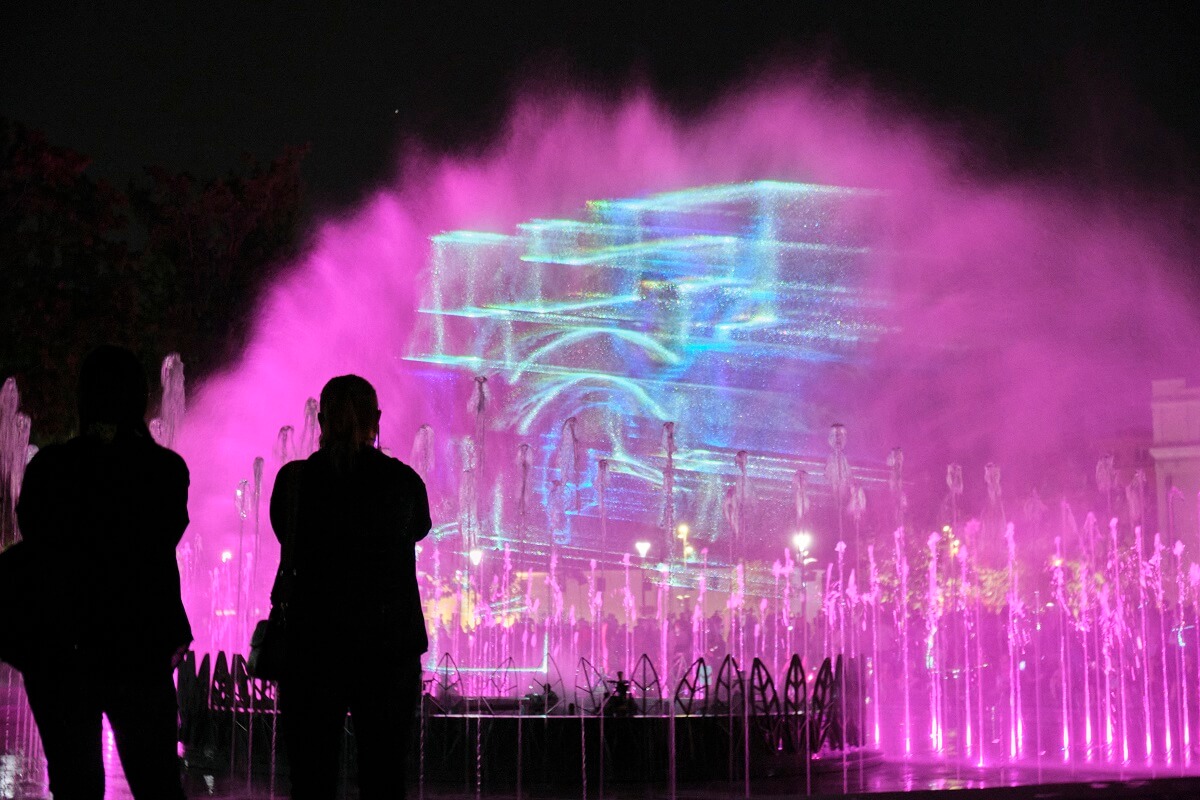 Od maja wracają pokazy multimedialne na fontannie na pl. Litewskim. Zobacz harmonogram