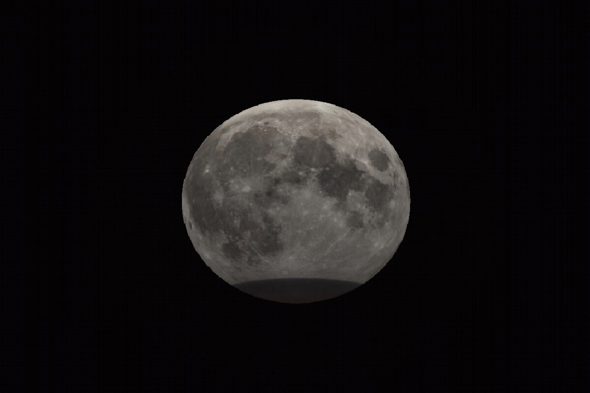 Kosmiczna galeria! Zobacz srebrny glob nad Lublinem. Na tych zdjęciach ziemski księżyc wygląda zjawiskowo. Foto Gwiezdny Przewodnik