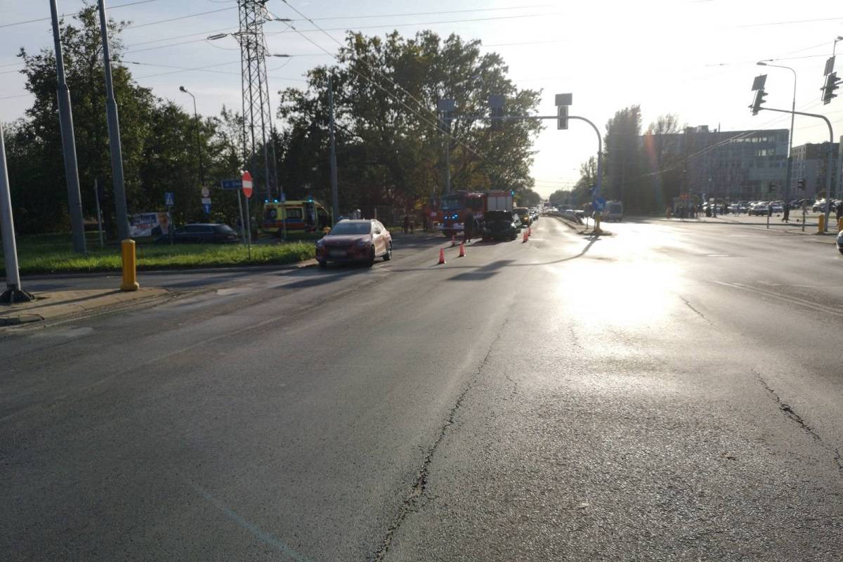 Paraliż al. Kraśnickiej po zderzeniu aut na skrzyżowaniu z ul. Głęboką