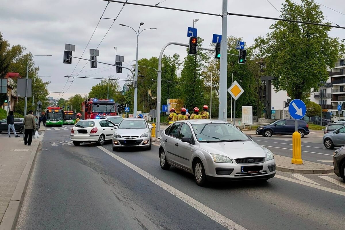 Zderzenie czterech aut na ul. Droga Męczenników Majdanka