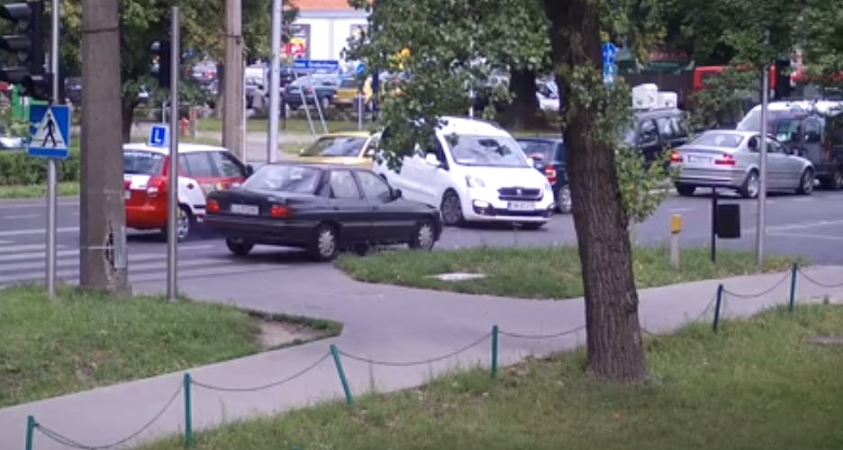 Niebezpieczne sytuacje drogowe na Drodze Męczenników Majdanka [WIDEO] - Spotted Lublin - najnowsze wiadomości z Lublina