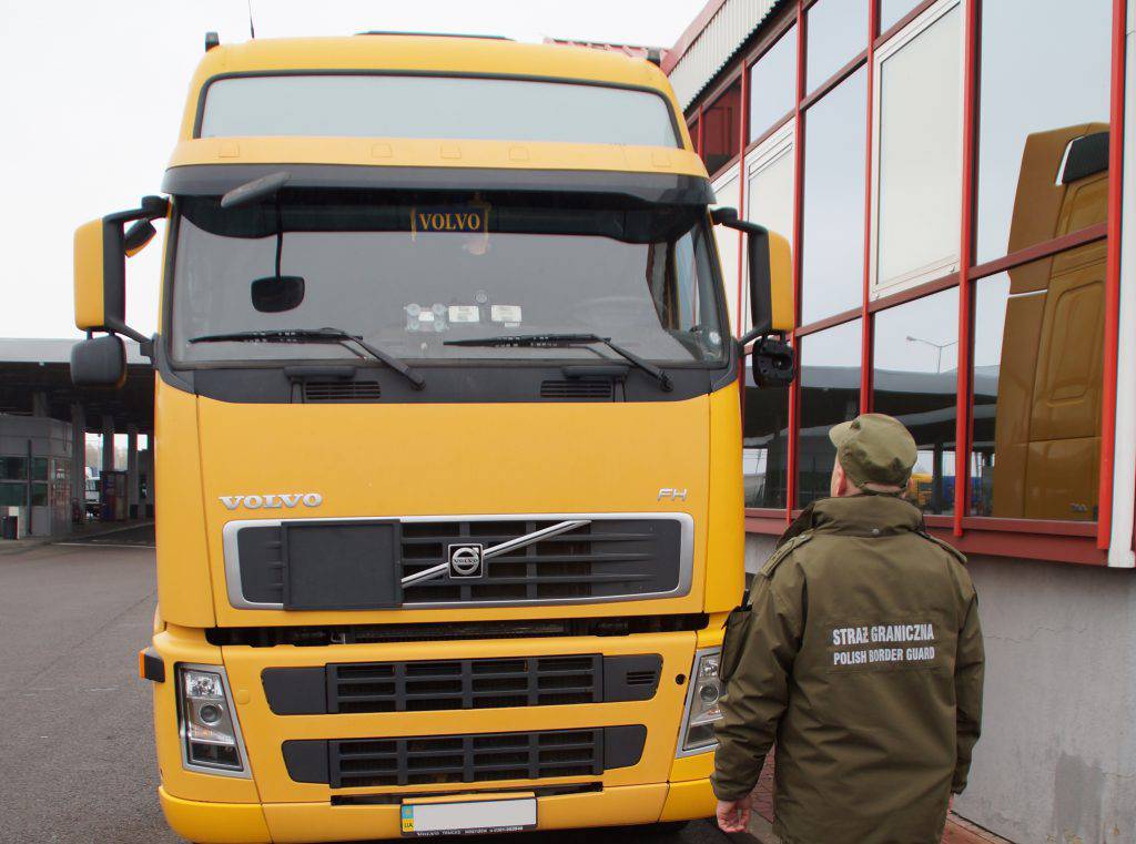 Dorohusk: Skradziona na Ukrainie ciężarówka za 80 tysięcy zatrzymana na granicy - Spotted Lublin - najnowsze wiadomości z Lublina