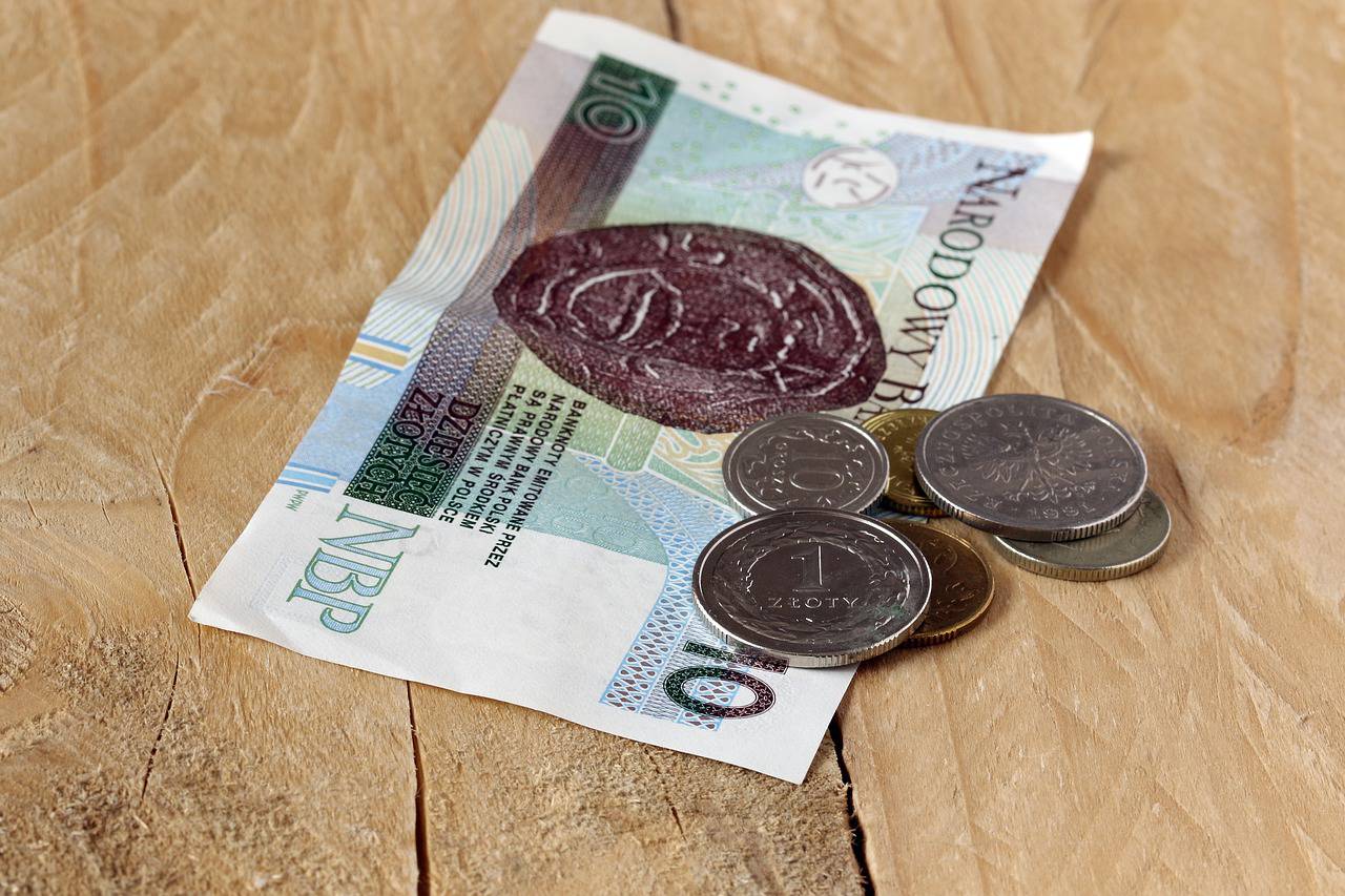 Wzrost minimalnego wynagrodzenia, zmiany w emeryturach. Najważniejsze zmiany od 2017 r. - Spotted Lublin - najnowsze wiadomości z Lublina