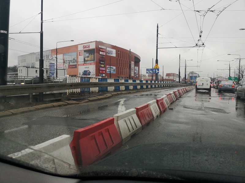 Most na Bystrzycy w ciągu al. Unii Lubelskiej zamknięty dla ciężarówek