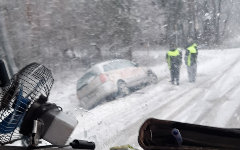 Śnieg w Lublinie i woj. lubelskim. Trudne warunki na drogach