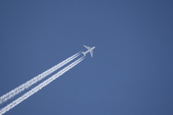 samolot na niebie Antonow An-225 Mrija