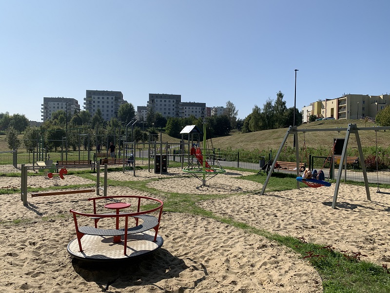 Lublin. Nowy plac zabaw w parku Rury już działa. Kosztował prawie 100 tys. złotych