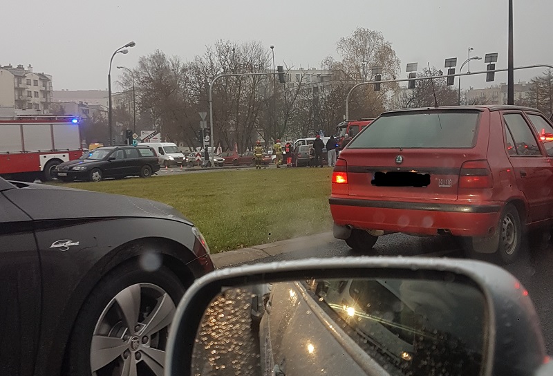 Wypadek na skrzyżowaniu al. Solidarności i ul. Prusa w Lublinie