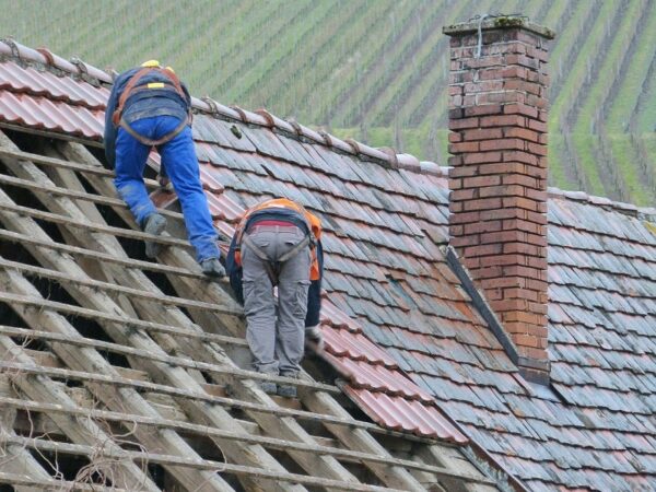 dach dekarz pracownicy wymiana dachu