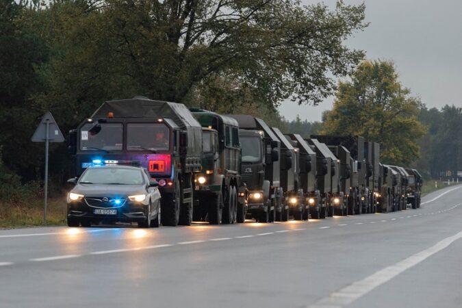 Wzmożony ruch pojazdów wojskowych na drogach | fot. 18 Dywizja Zmechanizowana