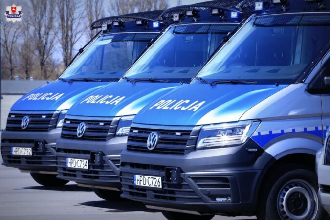 Nowe policyjne radiowozy Volkswageny Crafter