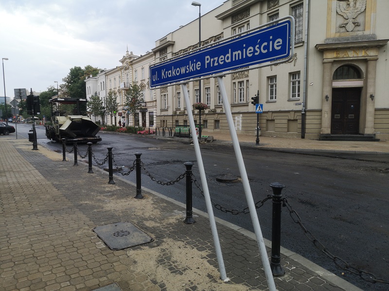 wymiana nawierzchni ulicy krakowskie przedmiescie