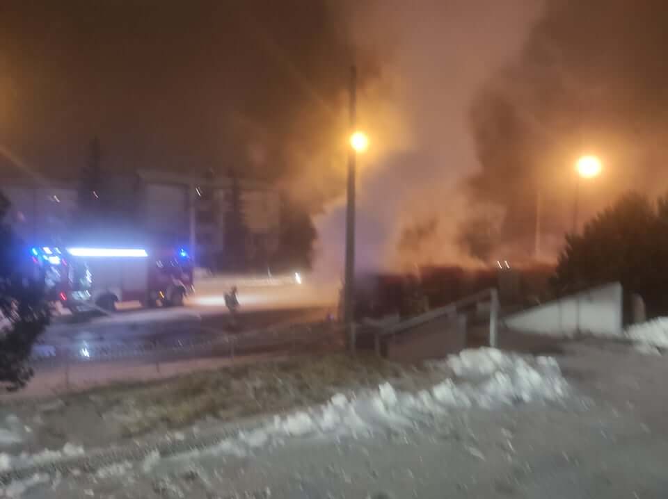 Akcja gaśnicza płonącego autobusu na ul. Orkana