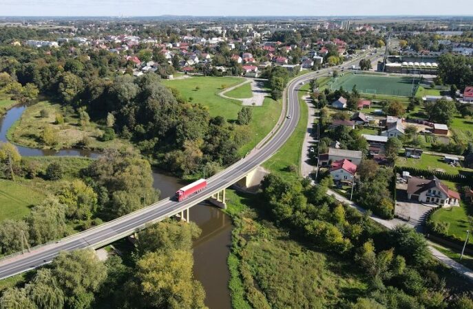 Most w ciągu DK82 w Łęcznej