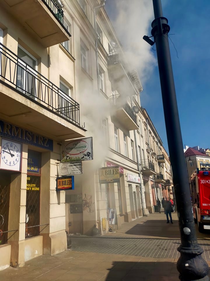 Pożar lokalu w kamienicy przy ul. Narutowicza