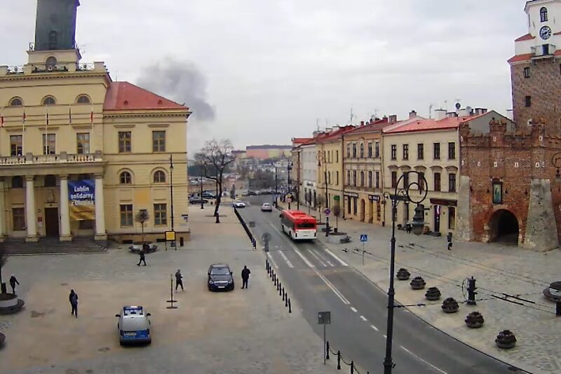 Pożar samochodu na ul. Biernackiego - czarny dym nad Lublinem