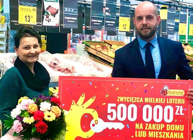 Pani Małgorzata z Rzeszowa wygrała 500 tys. zł w loterii Biedronka na zakup mieszkania