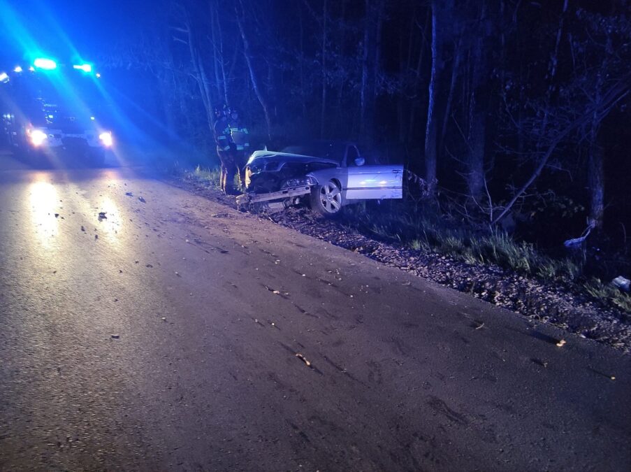 Zderzenie dwóch BMW w miejscowości Borzechów Kolonia