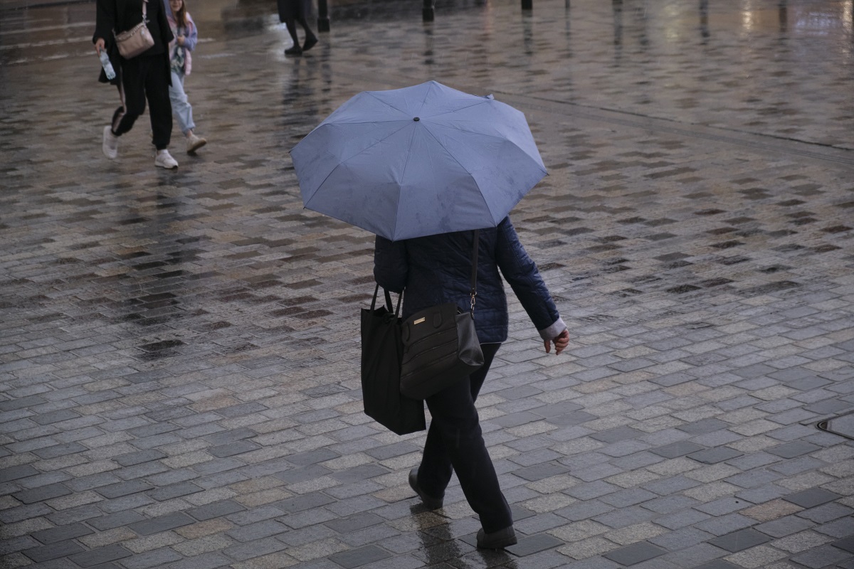 opady deszczu parasol