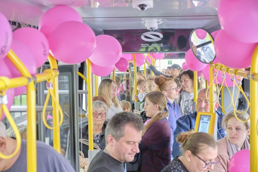 Kolorowy trolejbus z okazji Dnia Dziecka można było spotkać na linii nr 150