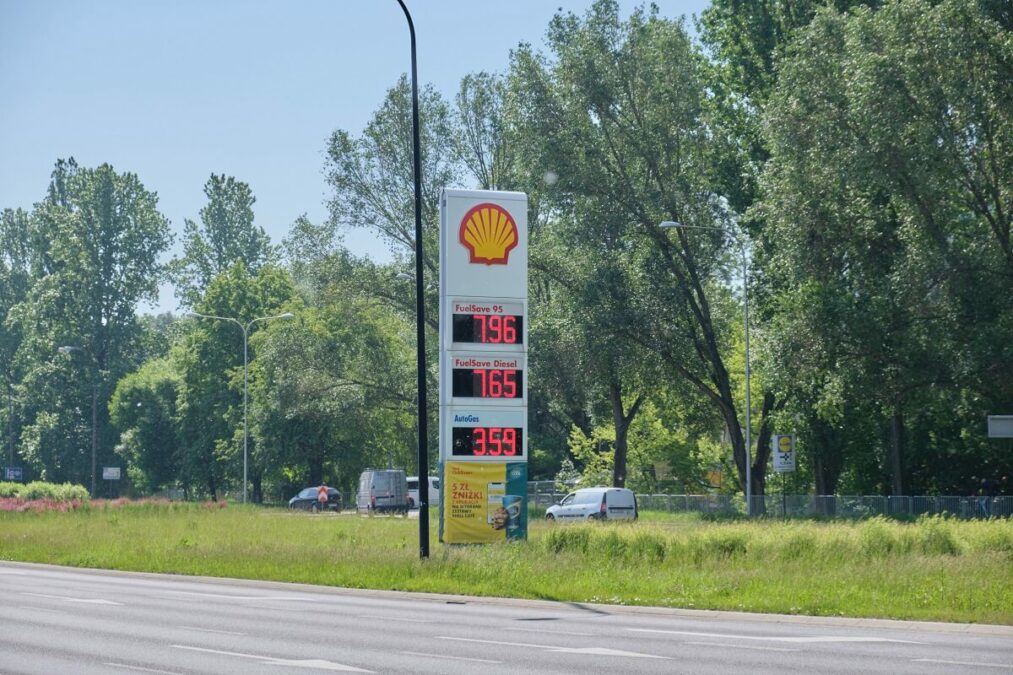 Cena benzyny Pb95 na shell - 7,96 zł/l, 09.06.2022