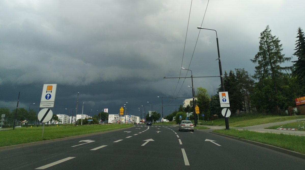 Burze z gradem w Lublinie. IMGW wydał ostrzeżenie pogodowe – 12 sierpnia