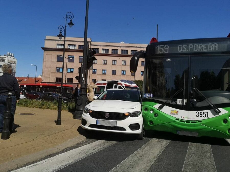 Zderzenie Bolta z trolejbusem na skrzyżowaniu w centrum Lublina