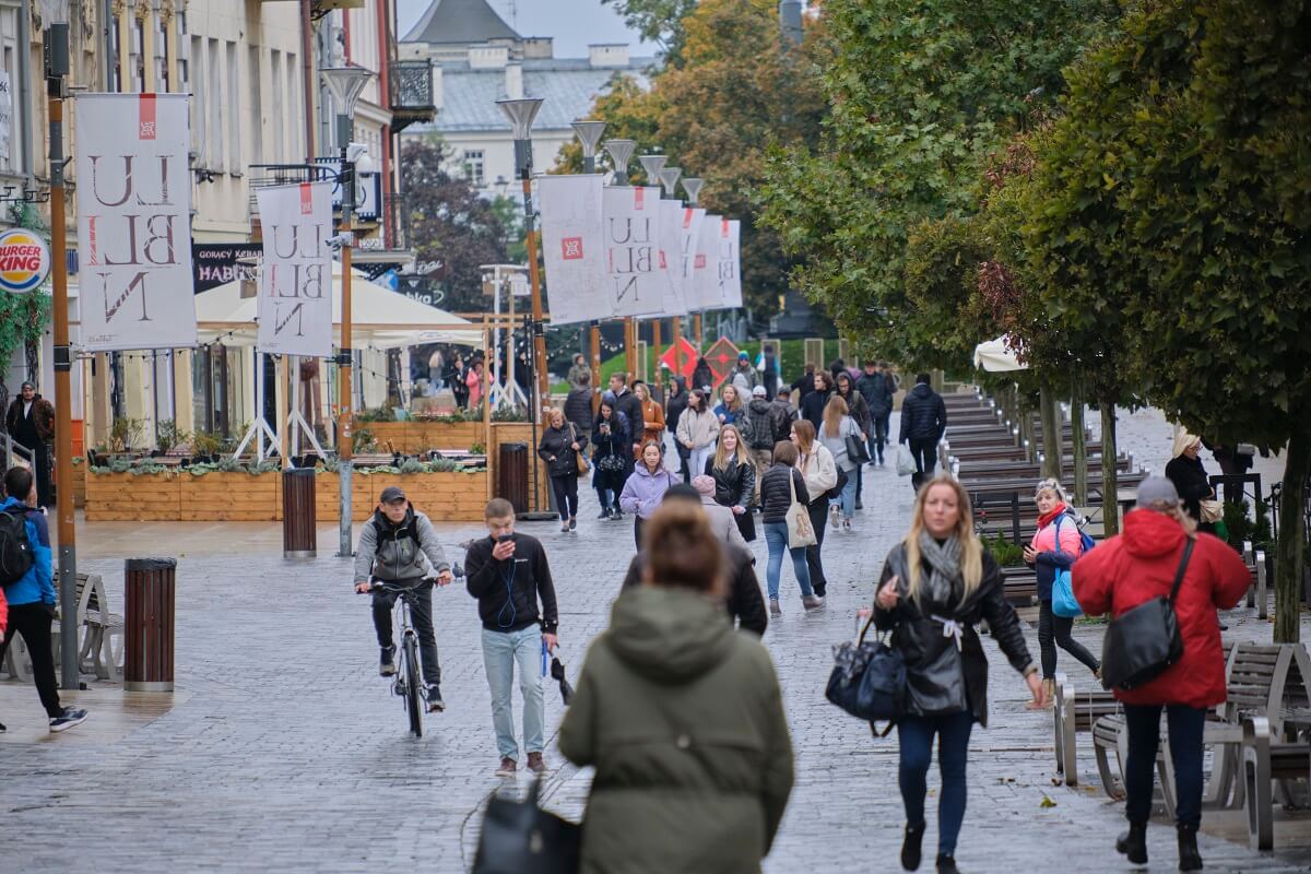 Korki na ulicach, zatłoczone autobusy – ponad 60 tysięcy studentów wróciło do Lublina