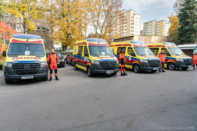 Nowe karetki dla pogotowia ratunkowego w Lublinie