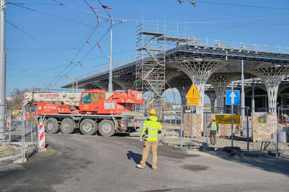 Postęp prac na budowie Dworca Metropolitalnego - listopad 2022