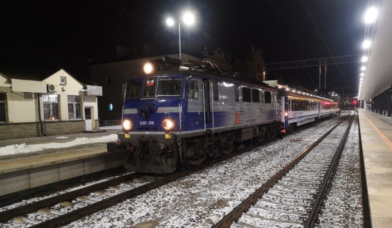 Lokomotywa PKP Intercity na stacji Lublin Główny