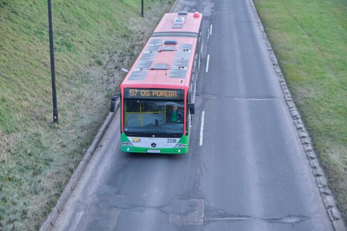 Autobus przegubowy na linii nr 57 MPK Lublin