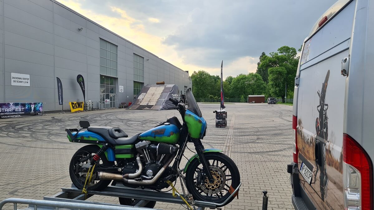 Przygotowania do targów Moto Session 2023 na Targach Lublin