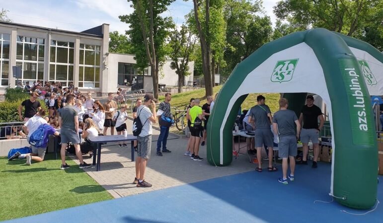 Test Coopera na stadionie lekkoatletycznym w Lublinie