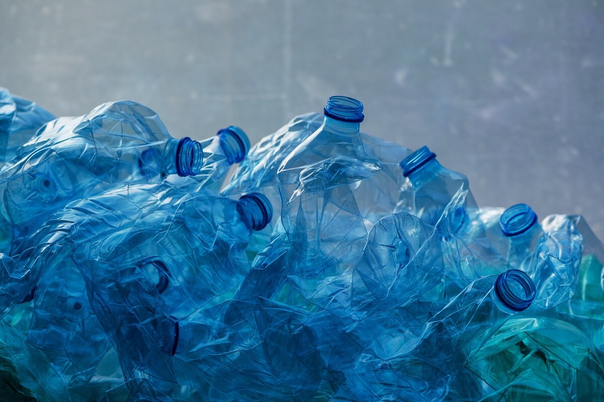 Biedronka rozdaje vouchery na zakupy za plastikowe butelki
