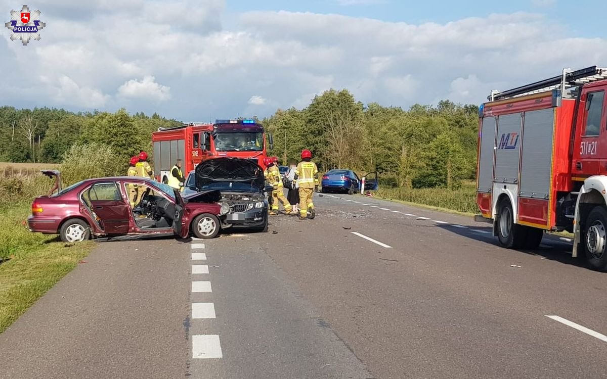 Wypadek na drodze krajowej nr 19 w Sitnie koło Radzynia Podlaskiego