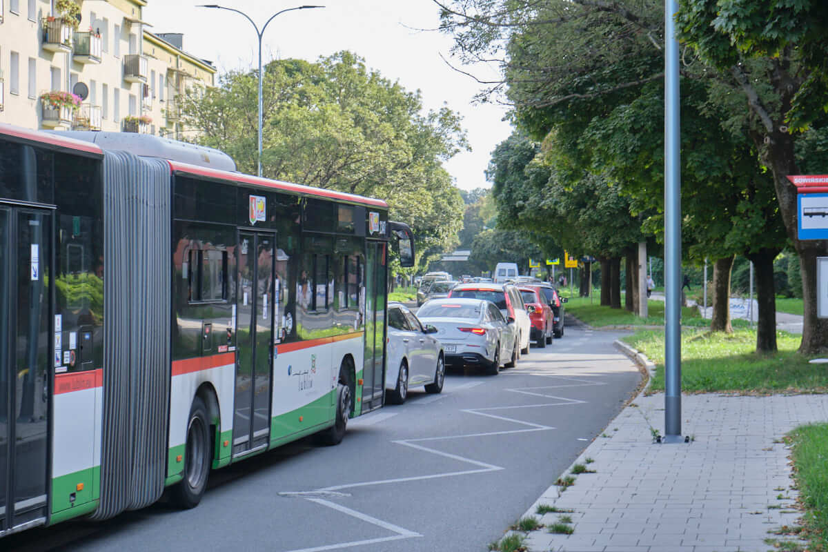 Studenci wrócili do Lublina: tłoczniej w autobusach, korki na ulicach