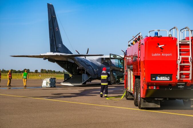 Ćwiczenia służb ratunkowych na lotnisku w Świdniku