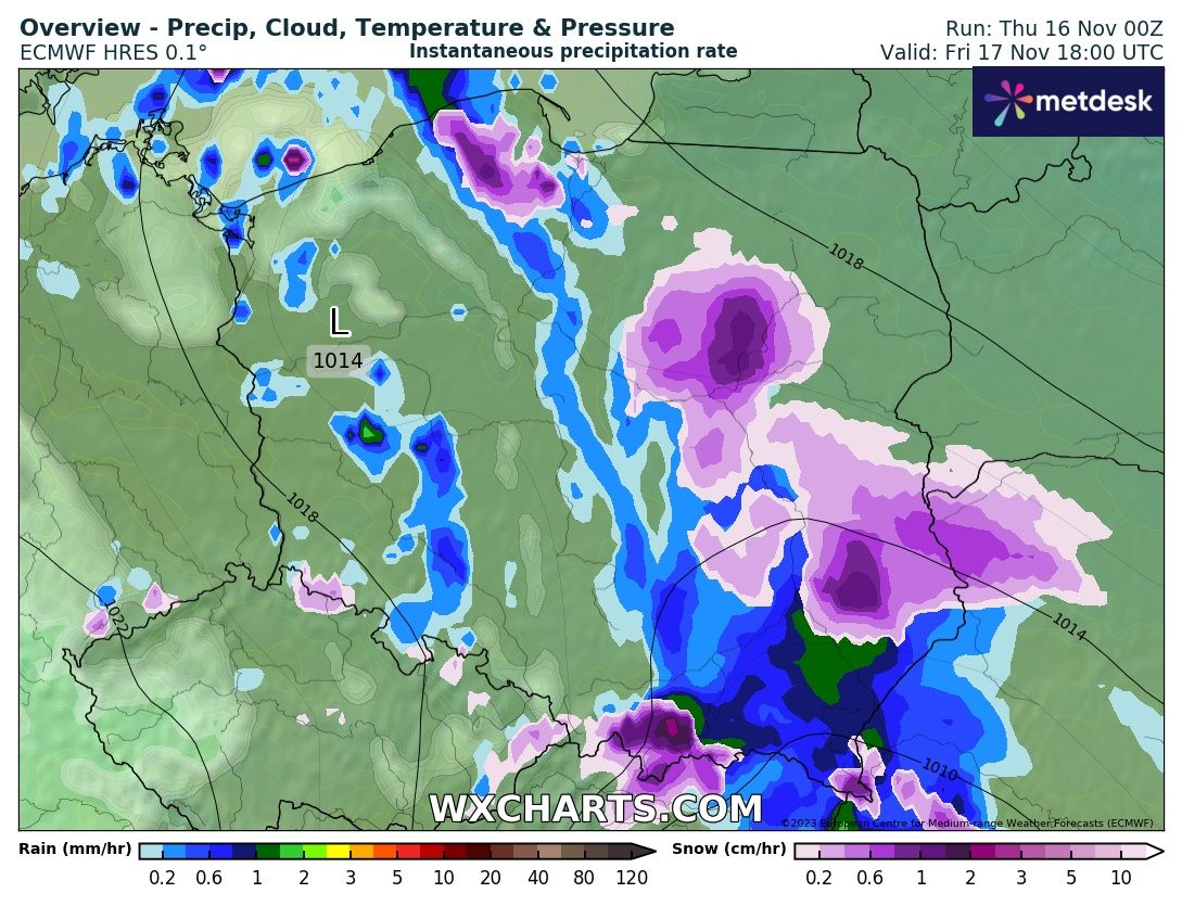 Prognozowane opady śniegu w Polsce w piątek 17 listopada, godz. 19:00