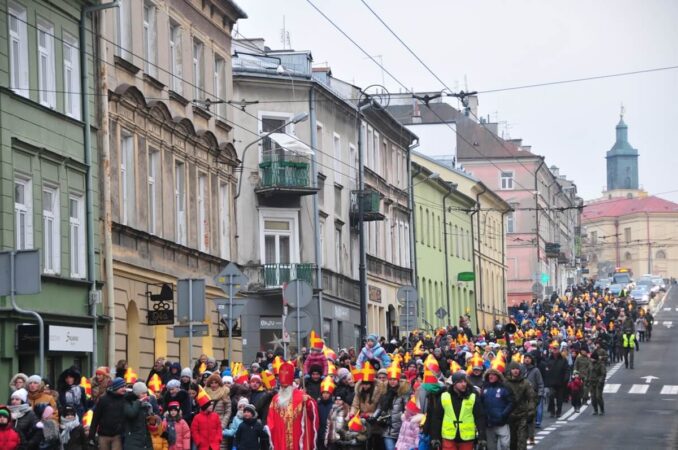 Orszak Świętego Mikołaja przejdzie w niedzielę ulicami Lublina
