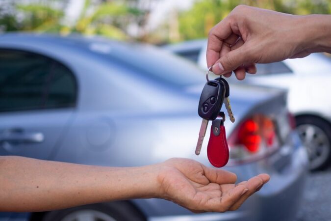 Za nieterminowe zgłoszenie sprzedaży samochodu będzie groziła kara 250 zł