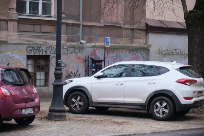 Samochody parkujące w Strefie Płatnego Parkowania w Lublinie