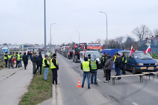 Protest rolników w Lublinie na ul. Abramowickiej