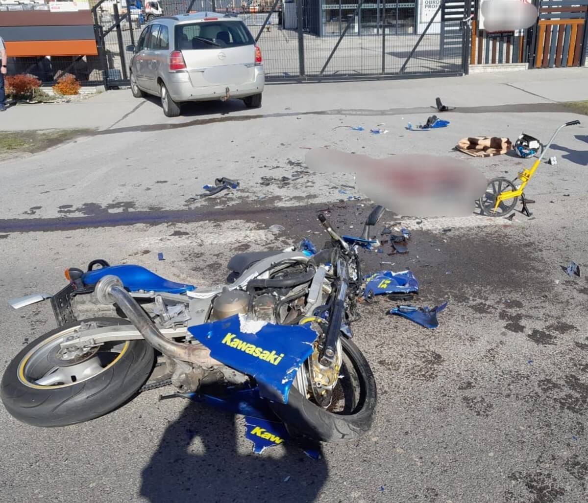 Motocyklista zderzył się w oplem w Mętowie