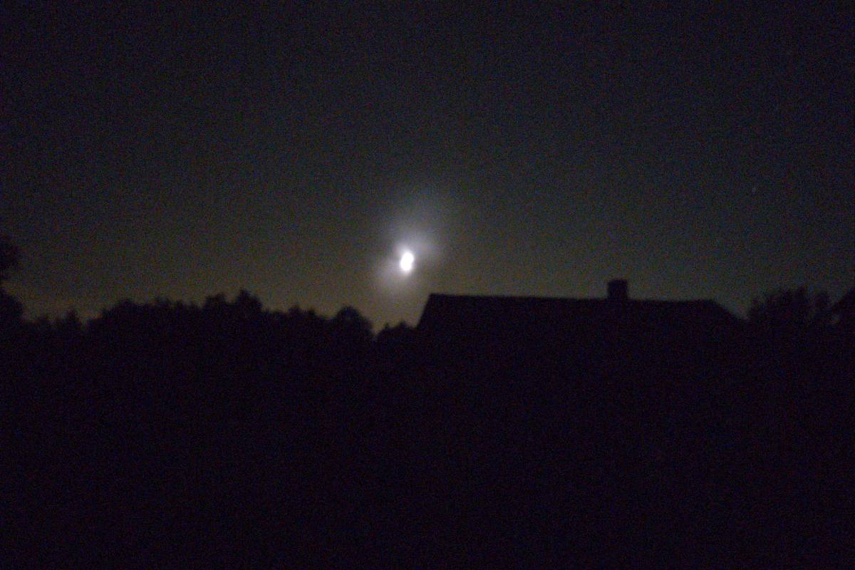 Jasny punkt na niebie widoczny dzisiejszej nocy w okolicy Lublina to rakieta Falcon 9